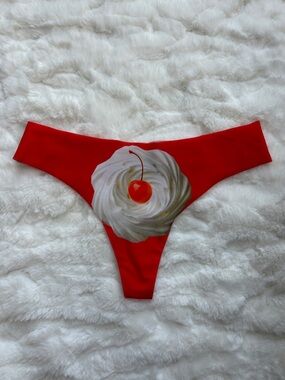 NWOT Shinesty Whipped Cream Print No Show Thong Panty M